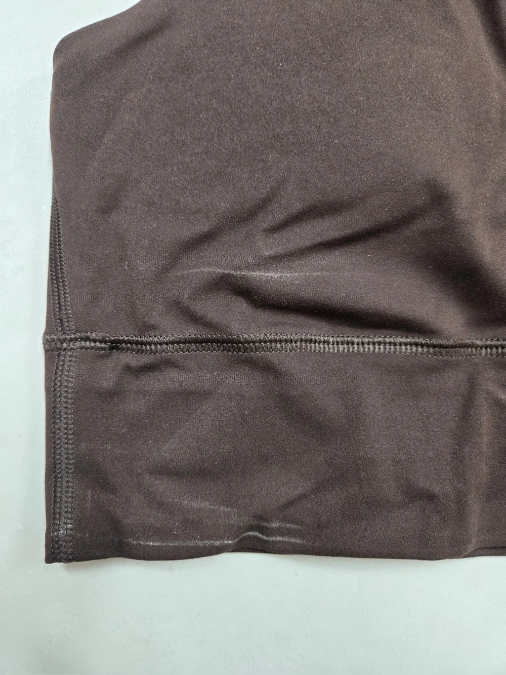 NWT QUINCE Power-Up Long Line Strappy Sports Bra Medium Espresso 0284